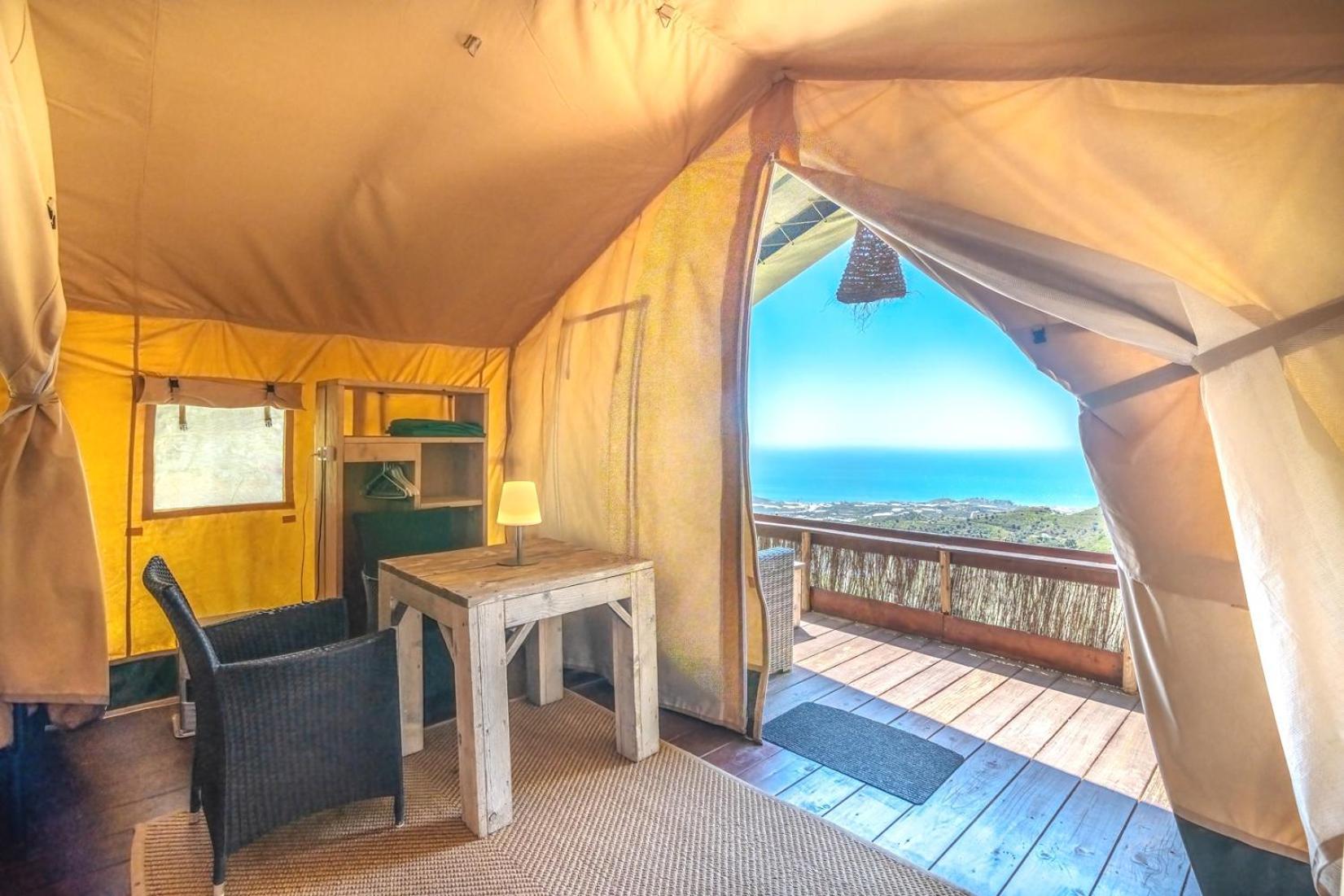Campo Agave Luxury Tents Sayalonga Quarto foto